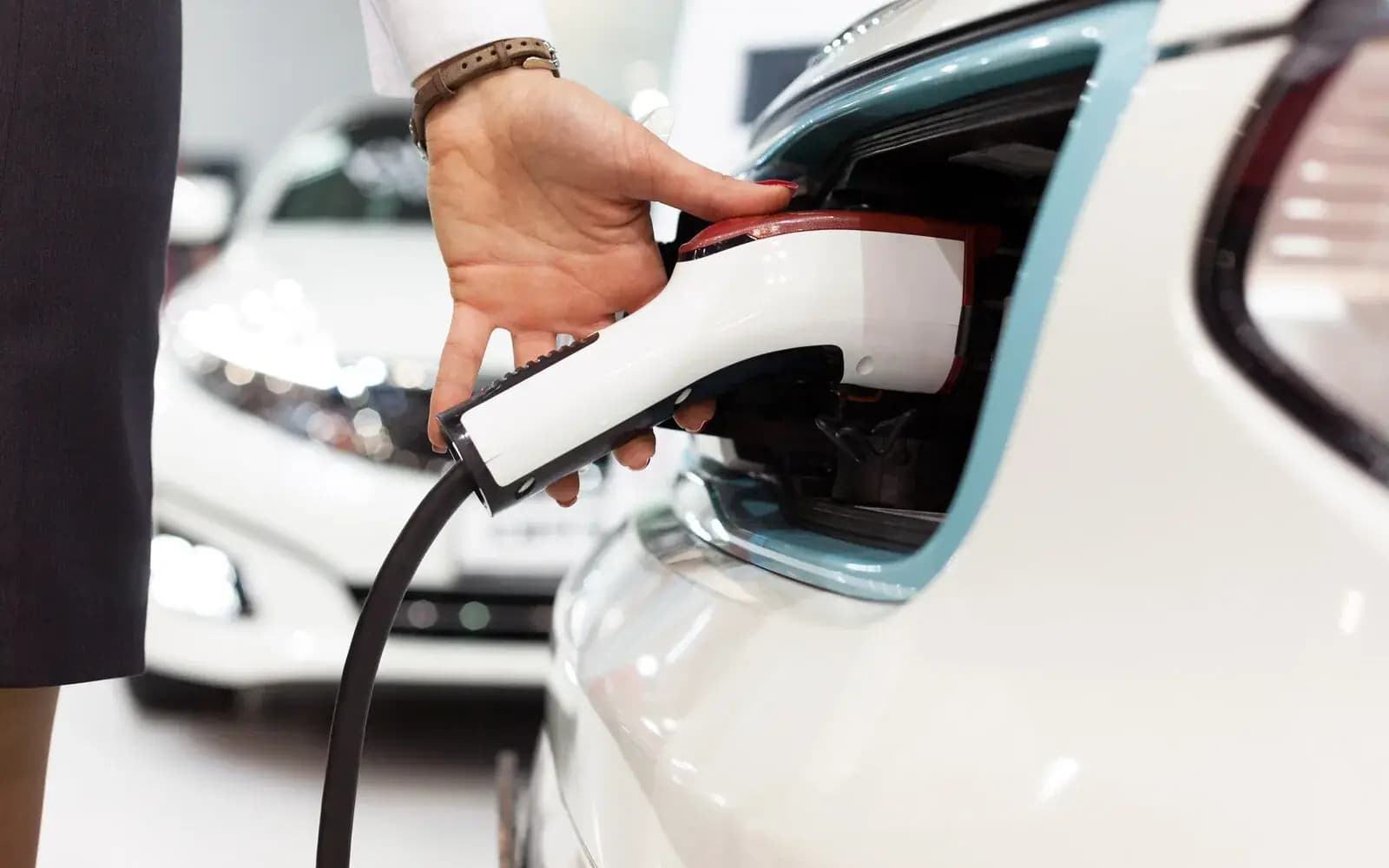 Selling a Hybrid or EV With a Dead Battery in NY