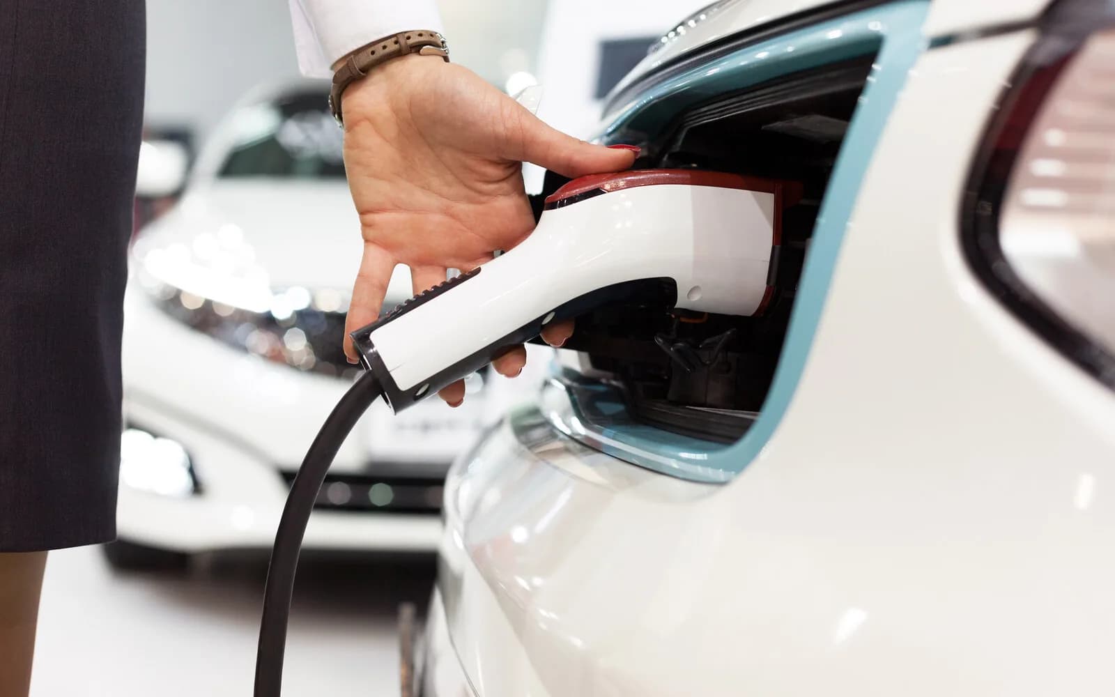 Selling a Hybrid or EV With a Dead Battery in NY